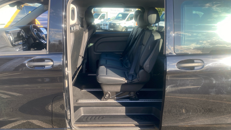 Mercedes-Benz Vito Tourer L3 Diesel Rwd 116 CDI Select 9-Seater 9G-Tronic